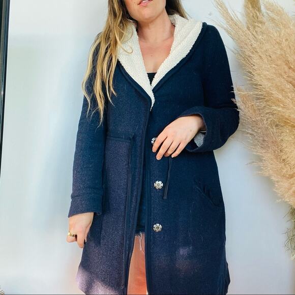 ANTHROPOLOGIE Navy Blue White Fleece Casual Layering Robe Over House Coat M